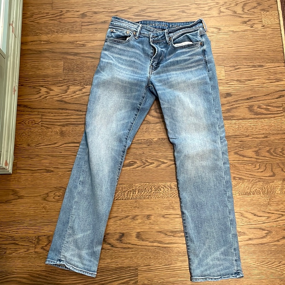 Men’s American Eagle Airflex+ 33” waist and 32” length